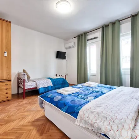 Apartment Cozy Miranese Venice